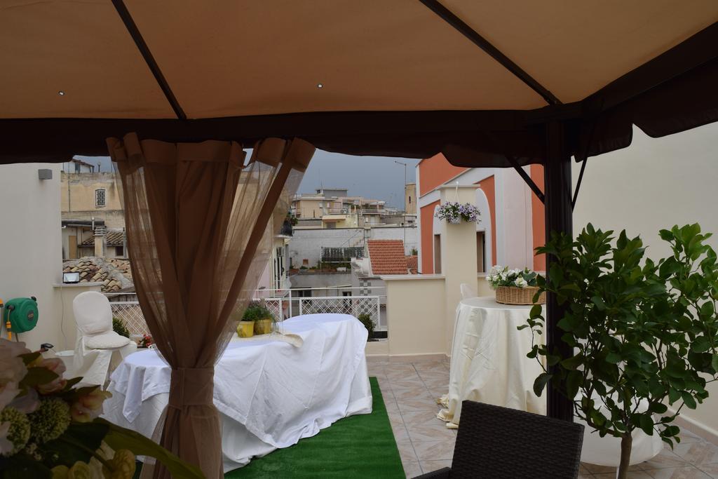 Domus Al Corso Con Servizio B&B Canosa di Puglia Oda fotoğraf