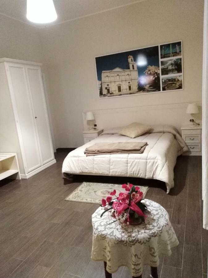 Domus Al Corso Con Servizio B&B Canosa di Puglia Dış mekan fotoğraf